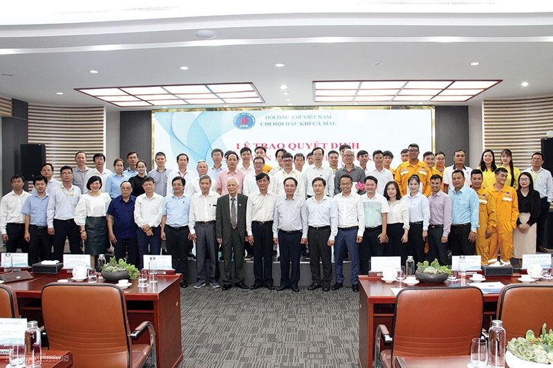 Kết nối - Trí tuệ - Phát triển Hội Dầu khí Việt Nam: Kết nối - Trí tuệ - Phát triển