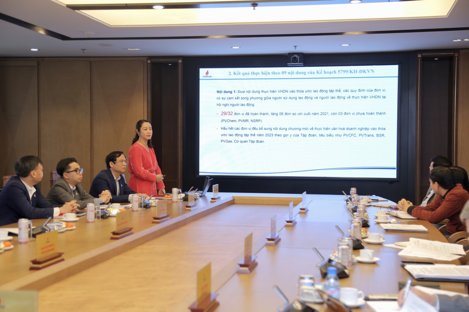 Tái tạo Văn hóa Petrovietnam phải đi trước, dẫn đường và tạo đà cho tái tạo kinh doanh Tái tạo Văn hóa Petrovietnam phải đi trước, dẫn đường và tạo đà cho tái tạo kinh doanh