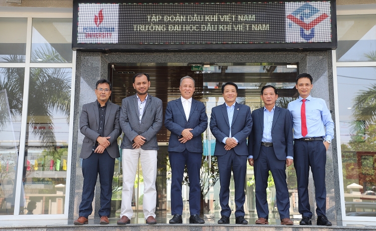Trường Đại học Dầu khí Việt Nam tiếp đoàn công tác của Trường Đại học Công nghệ Petronas”
