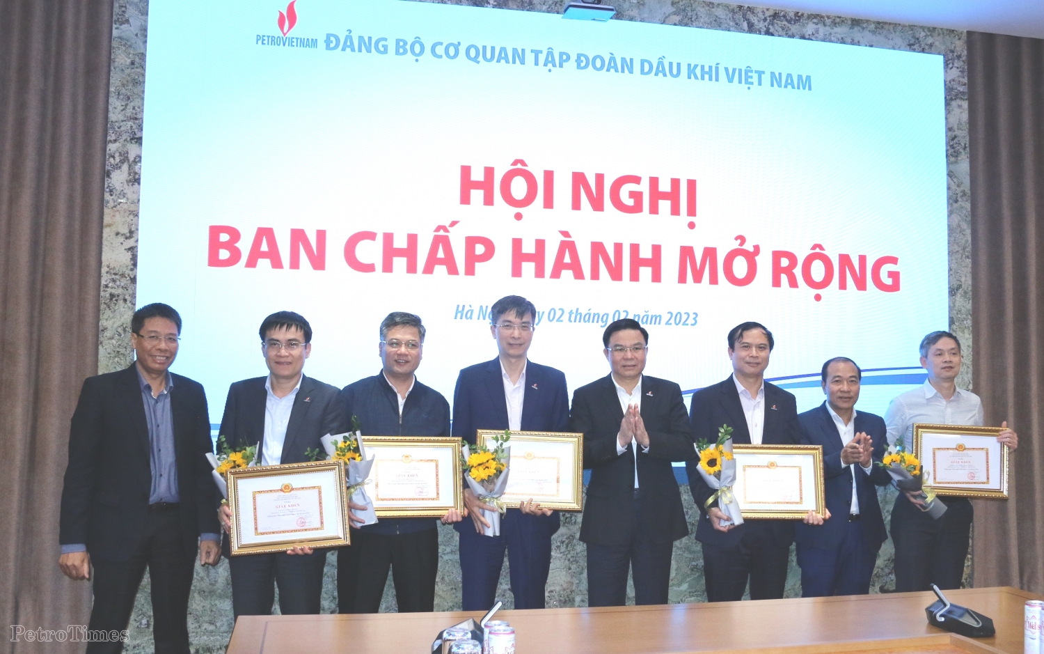 Đảng bộ Cơ quan Tập đoàn tổ chức Hội nghị Ban Chấp hành mở rộng năm 2023 Đảng bộ Cơ quan Tập đoàn tổ chức Hội nghị Ban Chấp hành mở rộng năm 2023