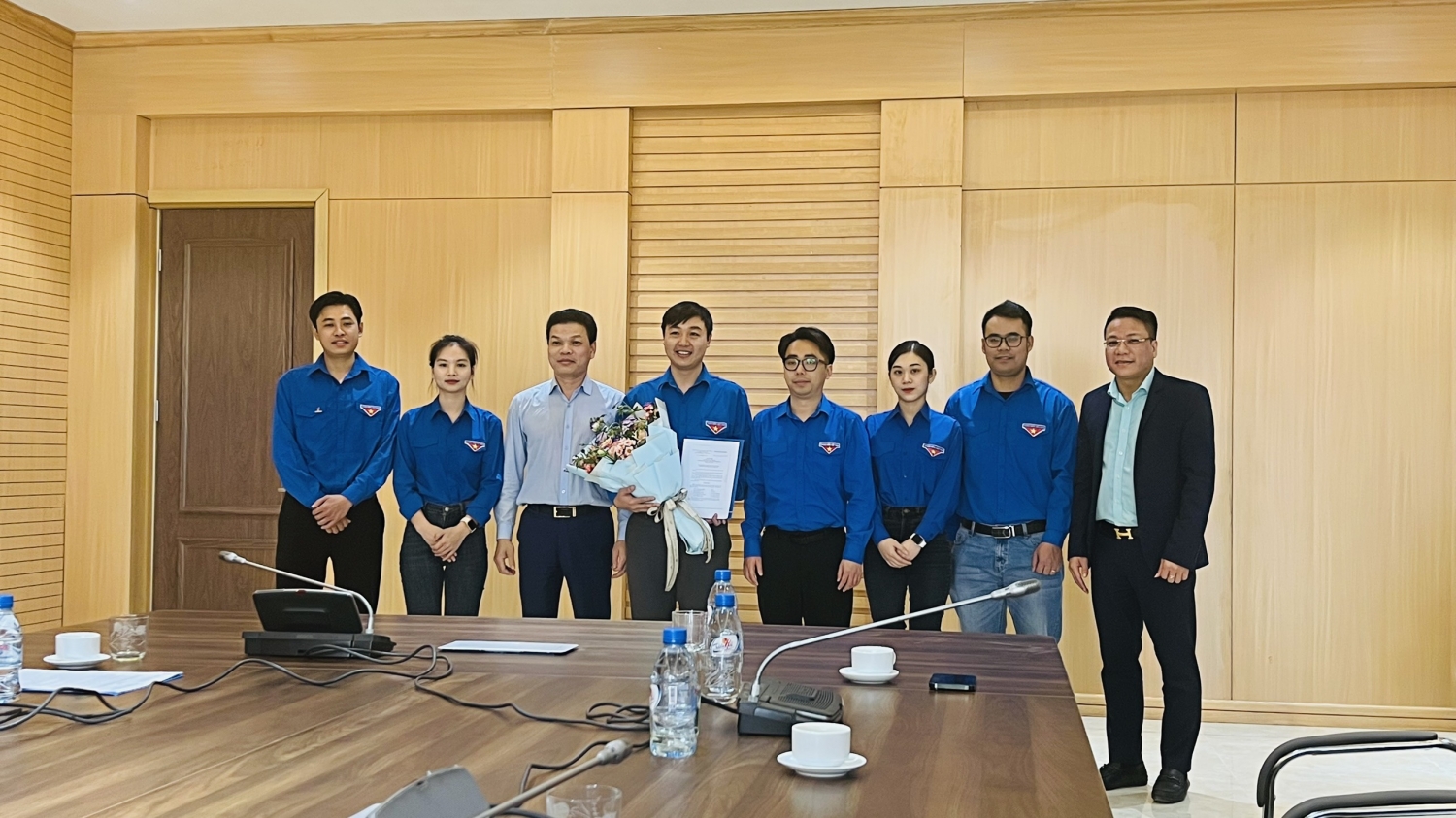 Đồng chí Phạm Đăng An, Bí thư Đoàn Thanh niên Tập đoàn trao quyết định công nhận Chi đoàn Cơ sở Ban QLDA NĐDK Thái Bình 2 Đồng chí Phạm Đăng An, Bí thư Đoàn Thanh niên Tập đoàn trao quyết định công nhận Chi đoàn Cơ sở Ban QLDA NĐDK Thái Bình 2