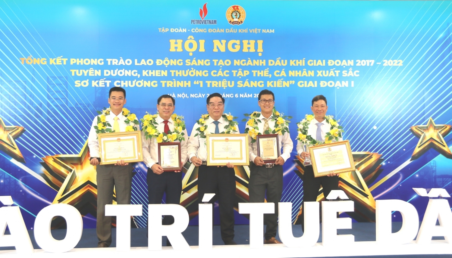 BIENDONG POC: Bước trưởng thành của nhà điều hành dầu khí chuyên nghiệp - thông minh BIENDONG POC: Bước trưởng thành của nhà điều hành dầu khí chuyên nghiệp - thông minh