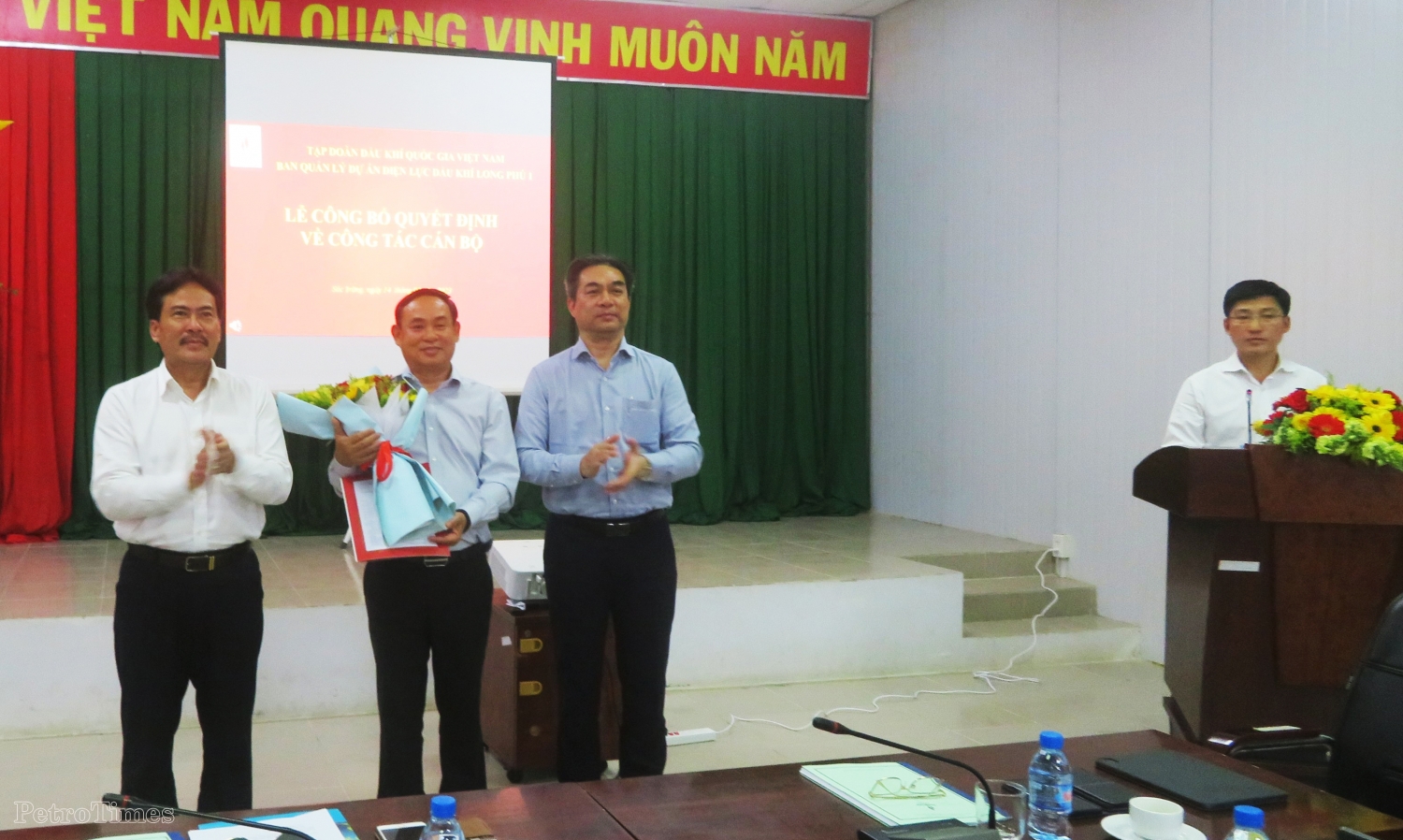 Ông Hồ Xuân Hiền được giao nhiệm vụ kiêm nhiệm Trưởng ban QLDA Long Phú 1 Ông Hồ Xuân Hiền được giao nhiệm vụ kiêm nhiệm Trưởng ban QLDA Long Phú 1