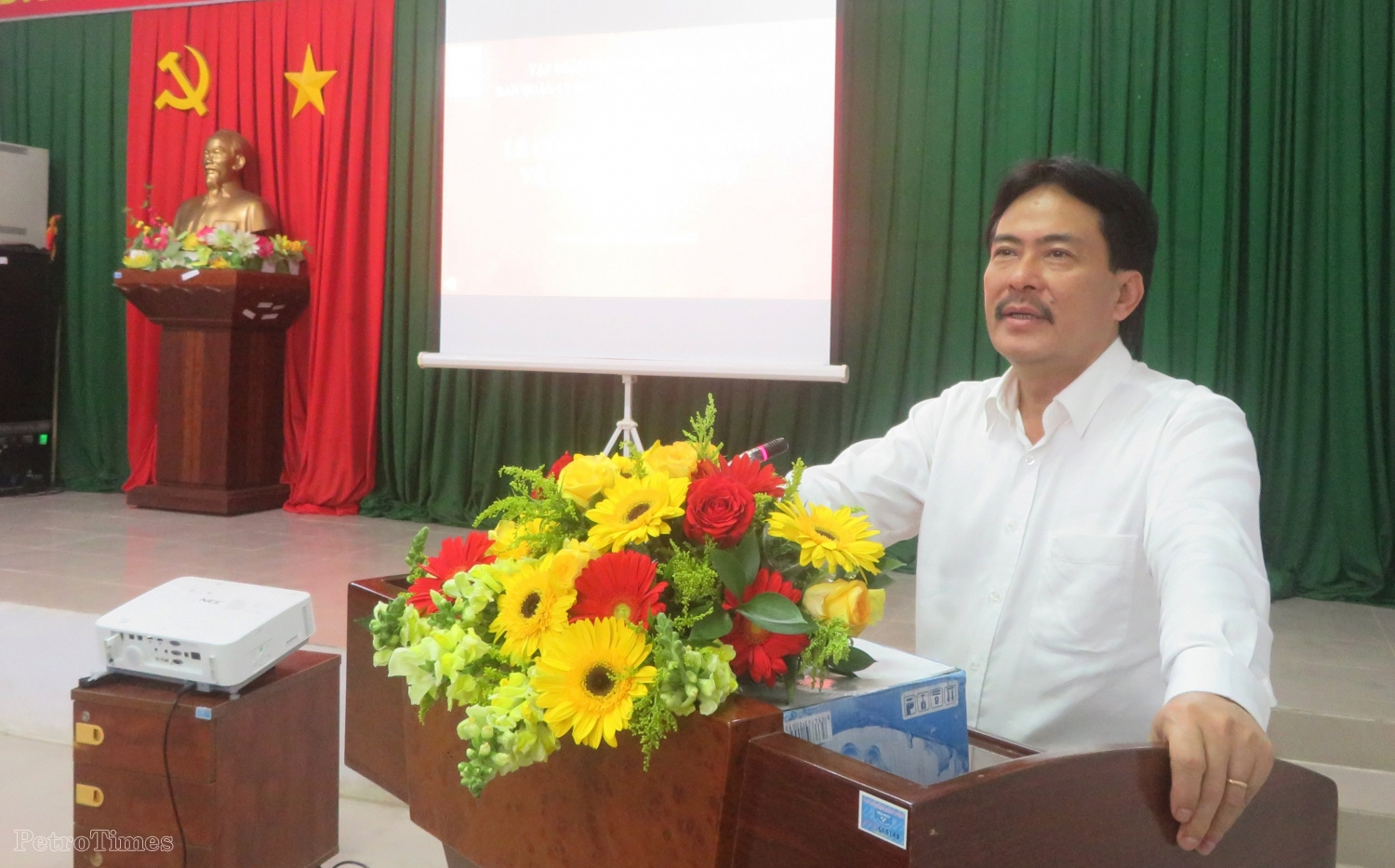 Ông Hồ Xuân Hiền được giao nhiệm vụ kiêm nhiệm Trưởng ban QLDA Long Phú 1 Ông Hồ Xuân Hiền được giao nhiệm vụ kiêm nhiệm Trưởng ban QLDA Long Phú 1
