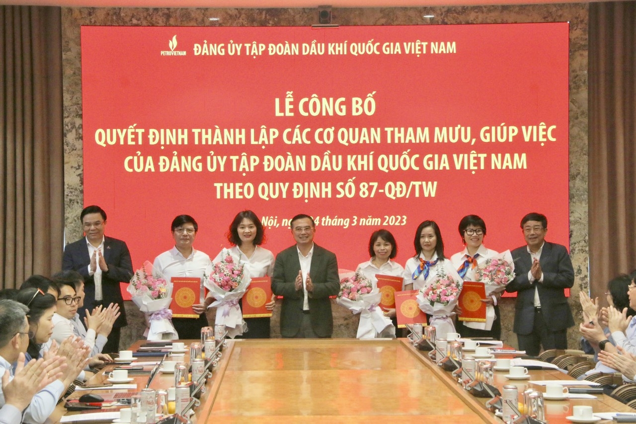 Petrovietnam tổ chức Hội nghị quán triệt triển khai quy định của Ban Bí thư và tổ chức Đảng trong doanh nghiệp nhà nước Petrovietnam tổ chức Hội nghị quán triệt triển khai quy định của Ban Bí thư và tổ chức Đảng trong doanh nghiệp nhà nước