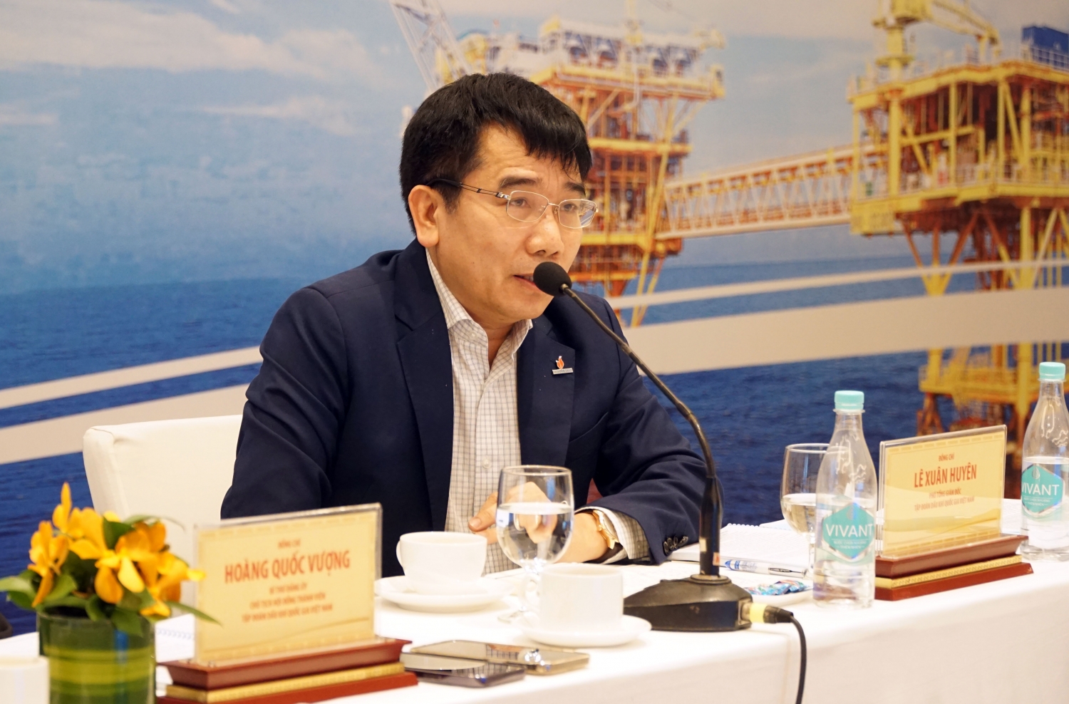 Phó Tổng Giám đốc Petrovietnam Lê Xuân Huyên Phó Tổng Giám đốc Petrovietnam Lê Xuân Huyên