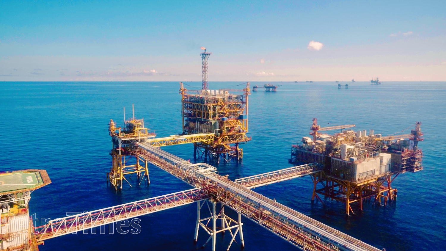 Vietsovpetro sẽ tiếp tục giữ vai trò quan trọng, là “anh cả đỏ” của hệ sinh thái Dầu khí Vietsovpetro sẽ tiếp tục giữ vai trò quan trọng, là “anh cả đỏ” của hệ sinh thái Dầu khí