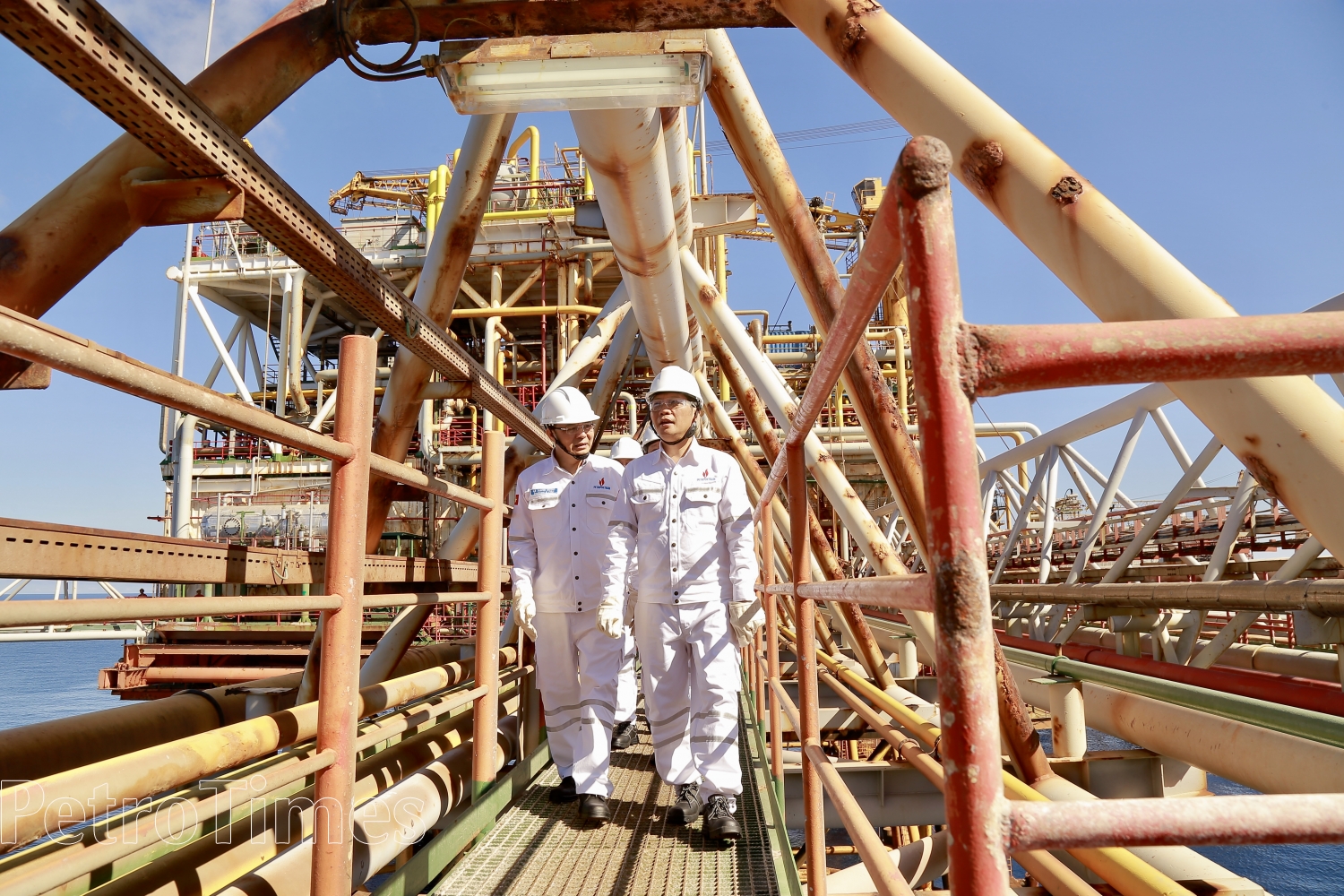 Vietsovpetro sẽ tiếp tục giữ vai trò quan trọng, là “anh cả đỏ” của hệ sinh thái Dầu khí Vietsovpetro sẽ tiếp tục giữ vai trò quan trọng, là “anh cả đỏ” của hệ sinh thái Dầu khí