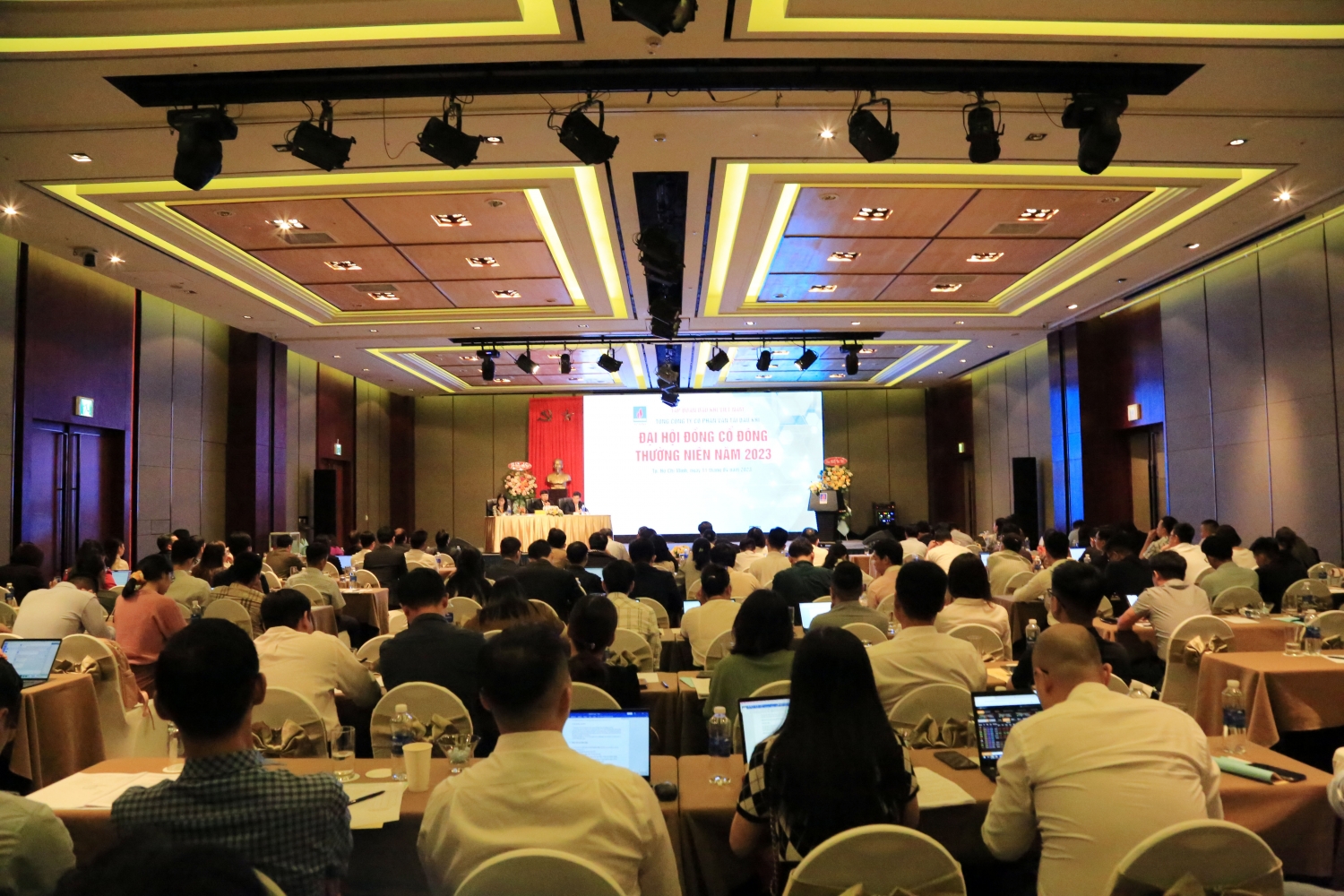 Toàn cảnh Đại hội Toàn cảnh Đại hội