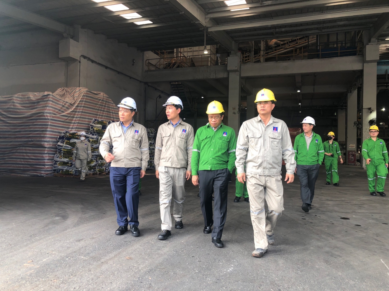 Tuần thứ 3 Bảo dưỡng tổng thể (BDTT) Nhà máy: quyết tâm hoàn thành “4 nhất” Tuần thứ 3 Bảo dưỡng tổng thể (BDTT) Nhà máy: quyết tâm hoàn thành “4 nhất”