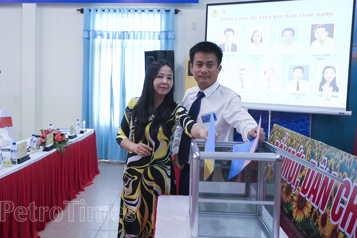 Công đoàn DQS: Phấn đấu thắng lợi các nhiệm vụ vì sự phát triển ổn định của DQS Đại hội Công đoàn DQS nhiệm kỳ 2023 - 2028: Hướng đến sự phát triển ổn định của DQS