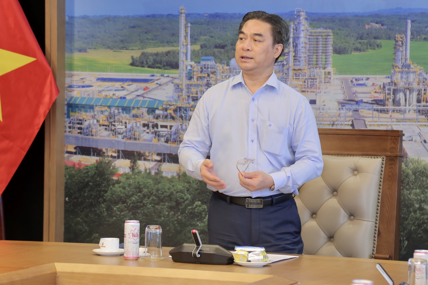 Petrovietnam công bố và trao quyết định bổ nhiệm lãnh đạo Ban Kinh tế Đầu tư và Tổ quản trị rủi ro Petrovietnam công bố và trao quyết định bổ nhiệm lãnh đạo Ban Kinh tế Đầu tư và Tổ quản trị rủi ro
