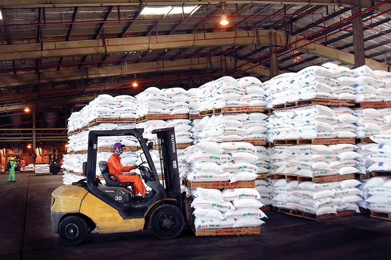 Phân bón Việt chịu “tác động kép” Phân bón Việt chịu “tác động kép”