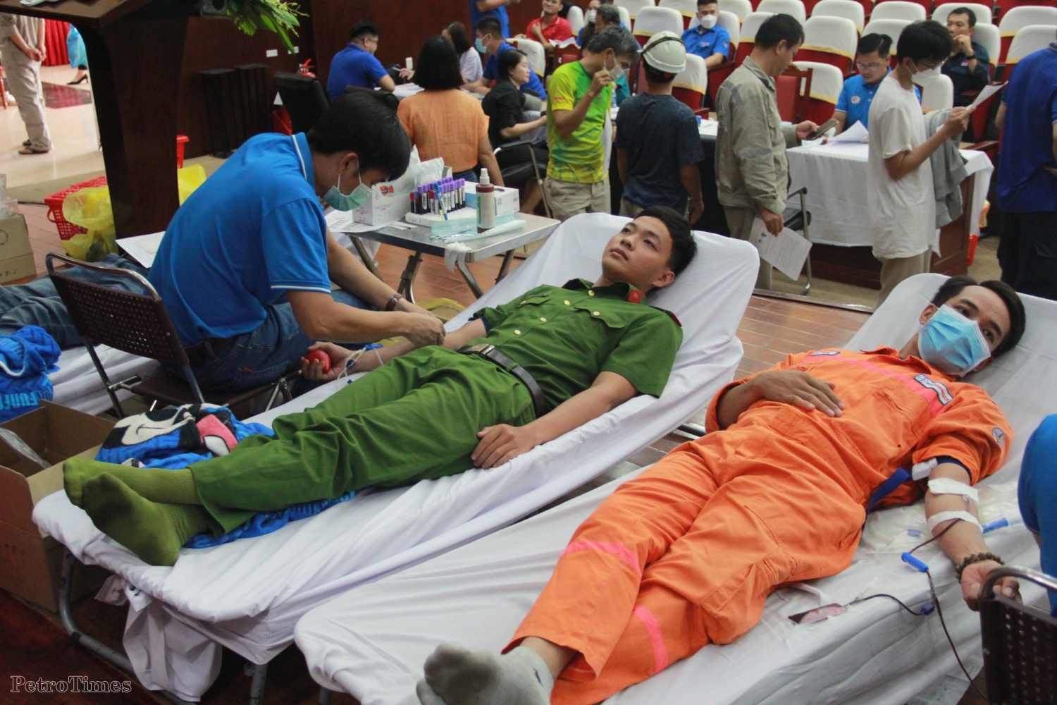 Hiến máu nhân đạo: Nét đẹp thiện nguyện của Đoàn Thanh niên Nhà máy Đạm Phú Mỹ Hiến máu nhân đạo: Nét đẹp thiện nguyện của Đoàn Thanh niên Nhà máy Đạm Phú Mỹ