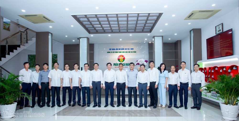Thường trực Đảng uỷ Khối DNTƯ làm việc với Đảng uỷ PVCFC Thường trực Đảng ủy Khối DNTƯ làm việc với Đảng ủy PVCFC
