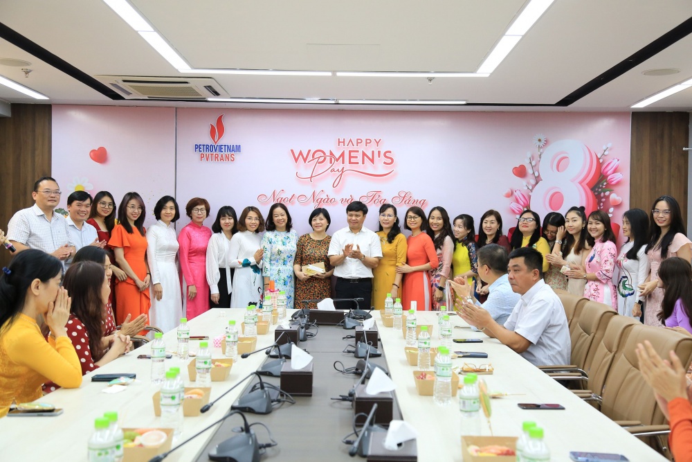 Công đoàn PVTrans: Không ngừng đổi mới nhờ nâng cao chất lượng, huy động mọi nguồn lực Công đoàn PVTrans: Không ngừng đổi mới nhờ nâng cao chất lượng, huy động mọi nguồn lực