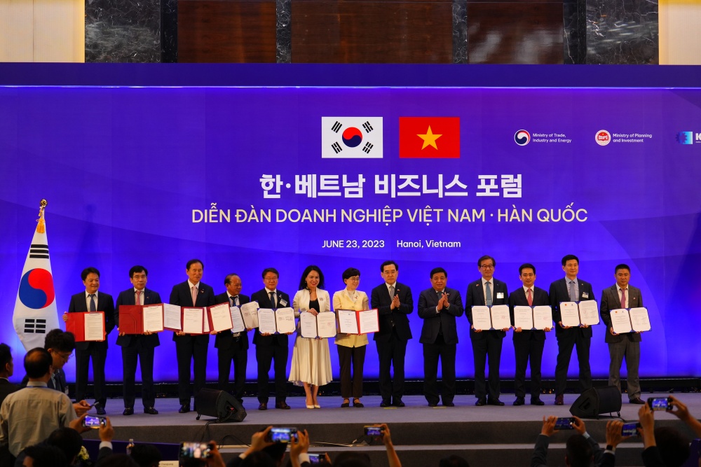 Petrovietnam trao đổi biên bản ghi nhớ hợp tác với đối tác Hàn Quốc tại Diễn đàn doanh nghiệp Việt Nam - Hàn Quốc Petrovietnam trao đổi biên bản ghi nhớ hợp tác với đối tác Hàn Quốc tại Diễn đàn doanh nghiệp Việt Nam - Hàn Quốc
