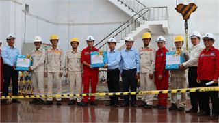 Tiếp sức CBCNV, NLĐ đang thực hiện công tác tiểu tu tổ máy H1 tại thủy điện Đakđrinh