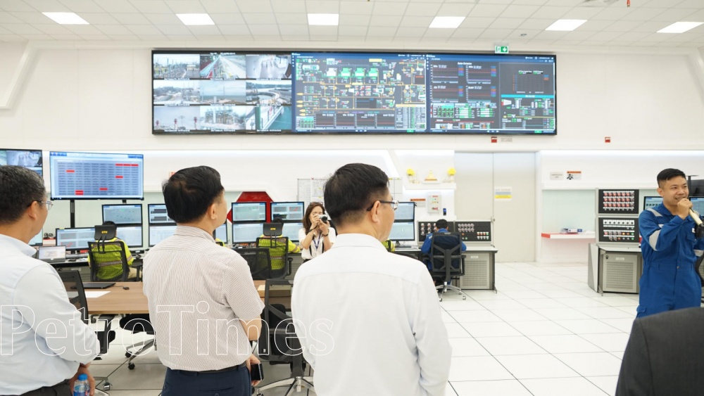 Lãnh đạo Petrovietnam thăm Tổ hợp Lọc hóa dầu Long Sơn và khảo sát khu vực dự kiến đầu tư dự án tại Long Sơn