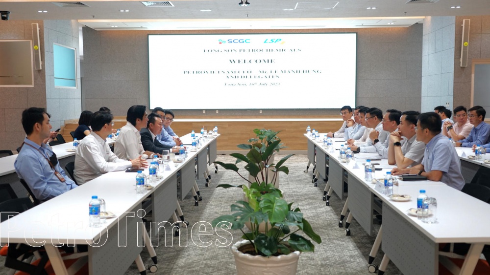 Lãnh đạo Petrovietnam thăm Tổ hợp Lọc hóa dầu Long Sơn và khảo sát khu vực dự kiến đầu tư dự án tại Long Sơn