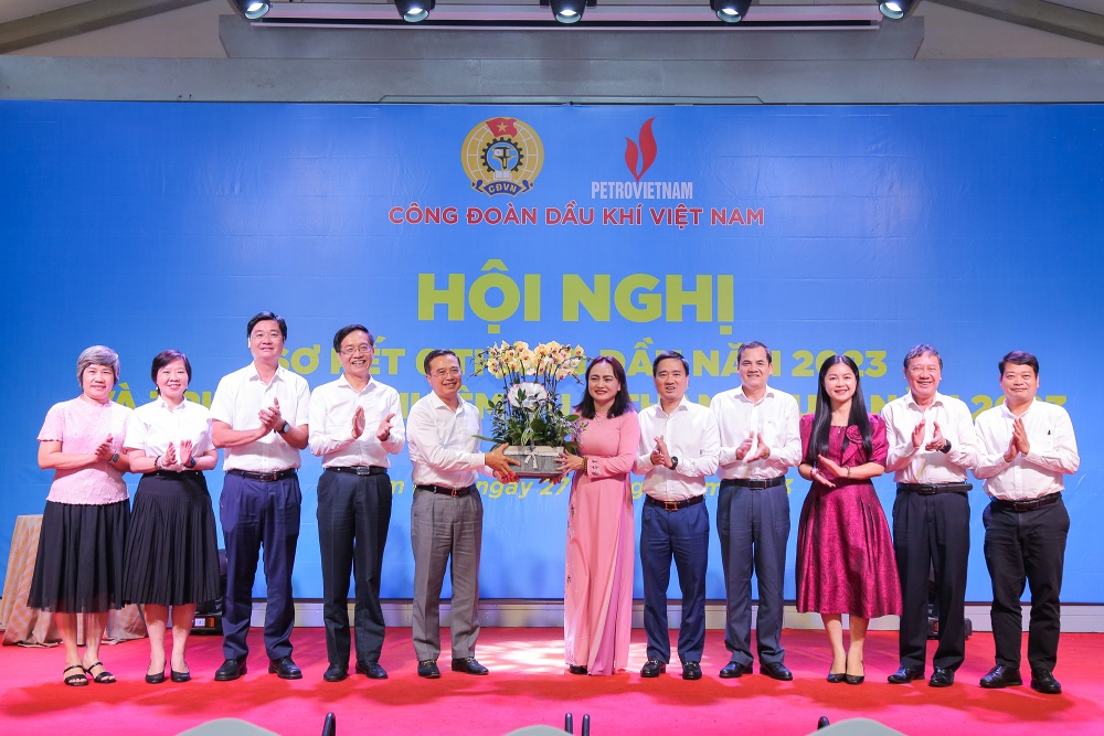 Tập trung tổ chức thành công Đại hội VII Công đoàn Dầu khí Việt Nam”
