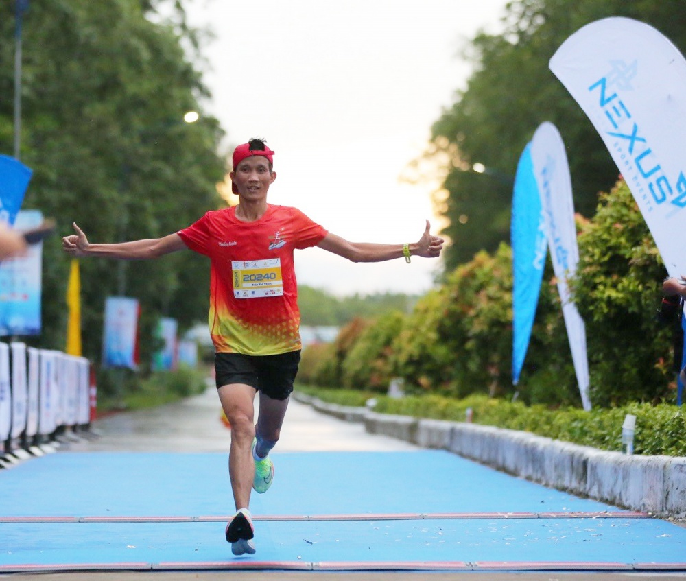 VĐV Trần Văn Thuật (KVT) là một trong những runner đạt được nhiều thành tích cao của Tập đoàn Dầu khí Việt Nam VĐV Trần Văn Thuật (KVT) là một trong những runner đạt được nhiều thành tích cao của Tập đoàn Dầu khí Việt Nam