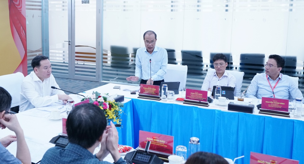 Ý kiến của đồng chí Phạm Quang Dũng, Ủy viên Ban Thường vụ, Chánh Văn phòng Đảng ủy Tập đoàn Ý kiến của đồng chí Phạm Quang Dũng, Ủy viên Ban Thường vụ, Chánh Văn phòng Đảng ủy Tập đoàn