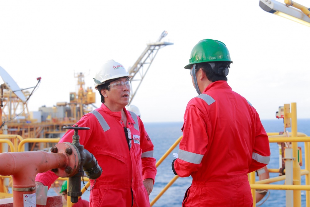 Hành trình “chinh phục” Sư Tử (Kỳ 2): Giá trị cống hiến của người dầu khí Hành trình “chinh phục” Sư Tử (Kỳ 2): Giá trị cống hiến của người dầu khí