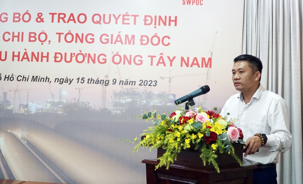 đồng chí Trần Thanh Hải - Bí thư Chi bộ, Tổng Giám đốc SWPOC