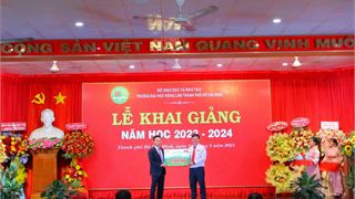 Phân bón Cà Mau trao học bổng “Hạt ngọc mùa vàng” tới sinh viên Đại học Nông lâm TP HCM