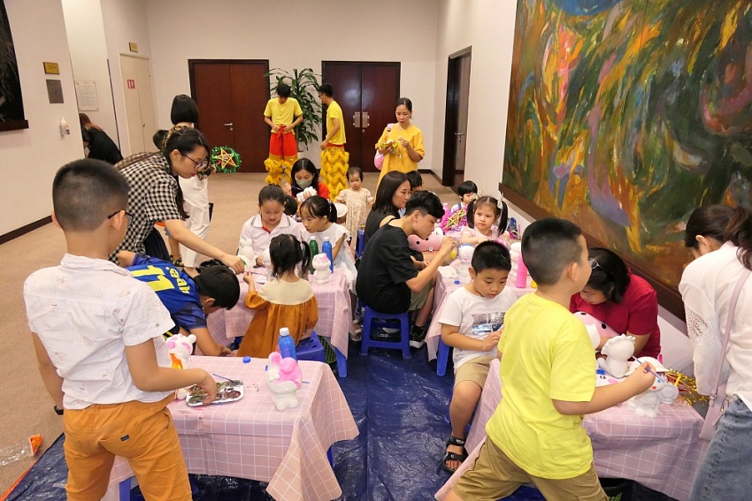 Đoàn Thanh niên Cơ quan Tập đoàn tổ chức Đêm hội trăng rằm 2023