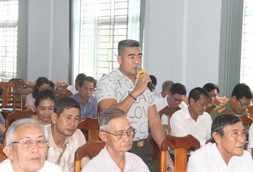 Đồng chí Lê Mạnh Hùng tiếp xúc cử tri Phường 1, TP Cà Mau trước kỳ họp thứ 6, Quốc hội khóa XV