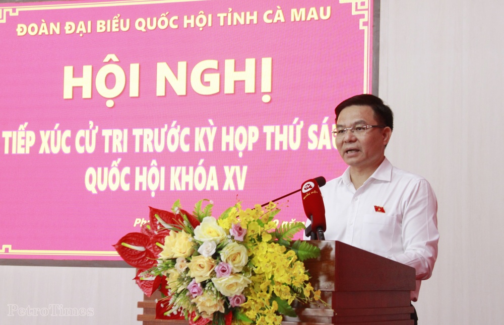 Đồng chí Lê Mạnh Hùng tiếp xúc cử tri Phường 1, TP Cà Mau trước kỳ họp thứ 6, Quốc hội khóa XV