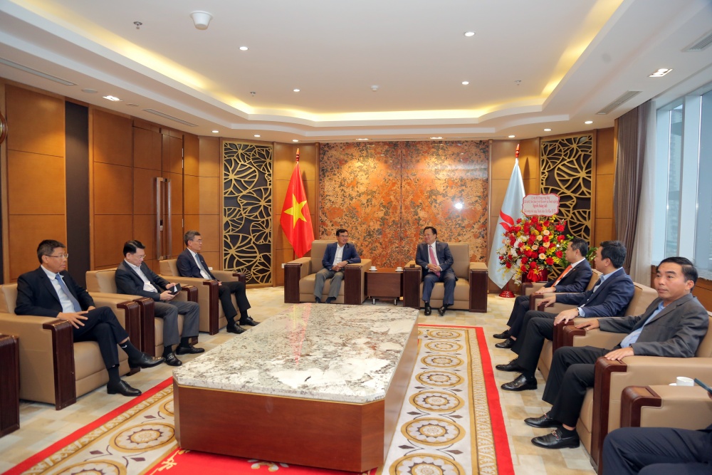 Chủ tịch Ủy ban QLVNN tại doanh nghiệp chúc mừng Petrovietnam nhân Ngày Doanh nhân Việt Nam Chủ tịch Ủy ban QLVNN tại doanh nghiệp chúc mừng Petrovietnam nhân Ngày Doanh nhân Việt Nam