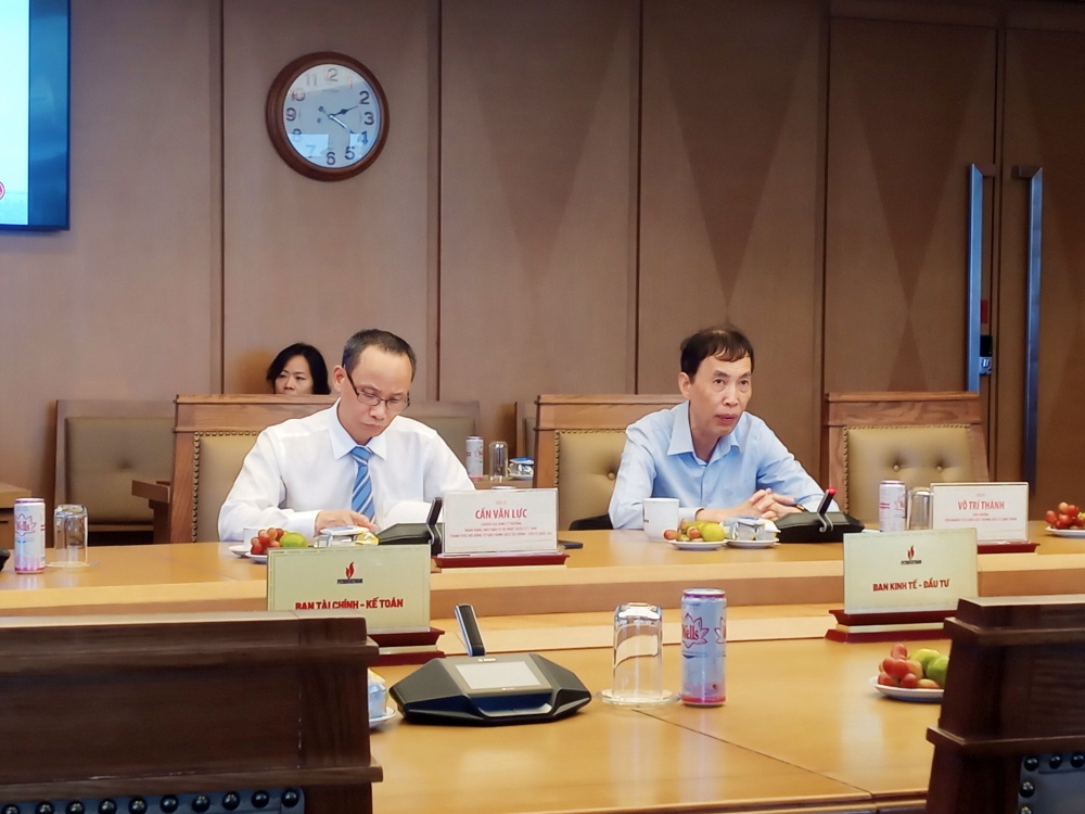 Cập nhật diễn biến kinh tế vĩ mô và dự báo các kịch bản kinh tế quý IV/2023 và năm 2024 Cập nhật diễn biến kinh tế vĩ mô và dự báo các kịch bản kinh tế quý IV/2023 và năm 2024