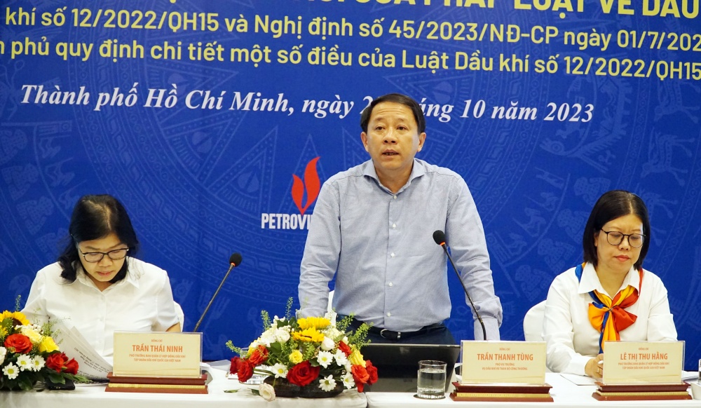 ông Trần Thanh Tùng – Phó Vụ trưởng Vụ Dầu khí và Than Bộ Công Thương ông Trần Thanh Tùng – Phó Vụ trưởng Vụ Dầu khí và Than Bộ Công Thương