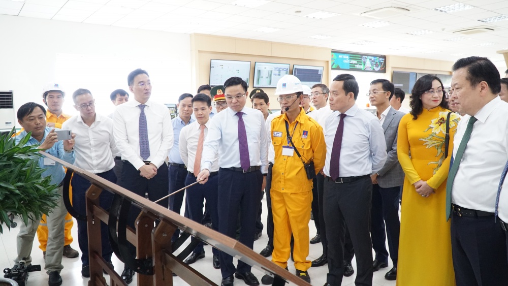 Khánh thành kho cảng LNG lớn nhất tại Việt Nam Khánh thành kho cảng LNG lớn nhất tại Việt Nam