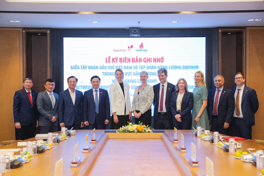 Petrovietnam và Equinor thúc đẩy hợp tác trong lĩnh vực năng lượng sạch Petrovietnam và Equinor thúc đẩy hợp tác trong lĩnh vực năng lượng sạch