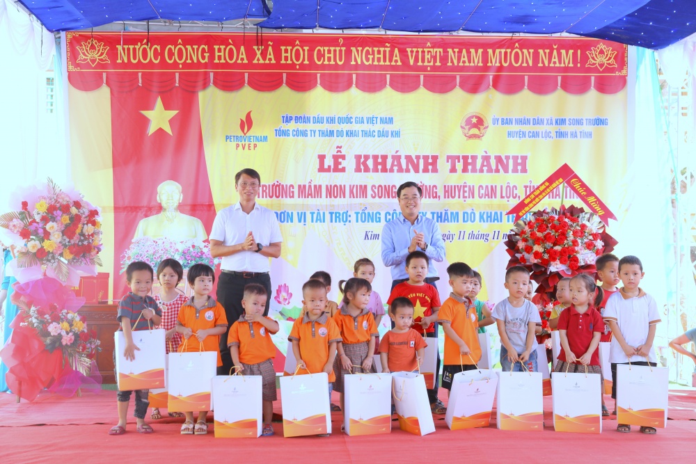 PVEP thực hiện chuỗi chương trình an sinh xã hội ý nghĩa tại tỉnh Hà Tĩnh