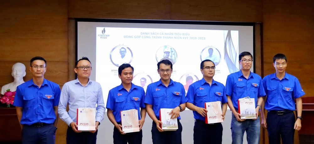 Hình 3: Các cá nhân tiêu biểu đóng góp CTTN KVT giai đoạn 2019 -2023 Hình 3: Các cá nhân tiêu biểu đóng góp CTTN KVT giai đoạn 2019 -2023