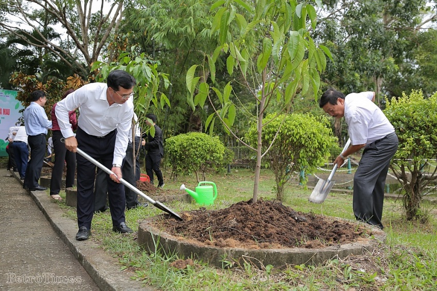 Lễ trao giải, bế mạc cuộc thi “Petrovietnam trong tôi” tại Cà Mau: Những khoảnh khắc đẹp được lưu giữ mãi! Lễ trao giải, bế mạc cuộc thi “Petrovietnam trong tôi” tại Cà Mau: Những khoảnh khắc đẹp được lưu giữ mãi!