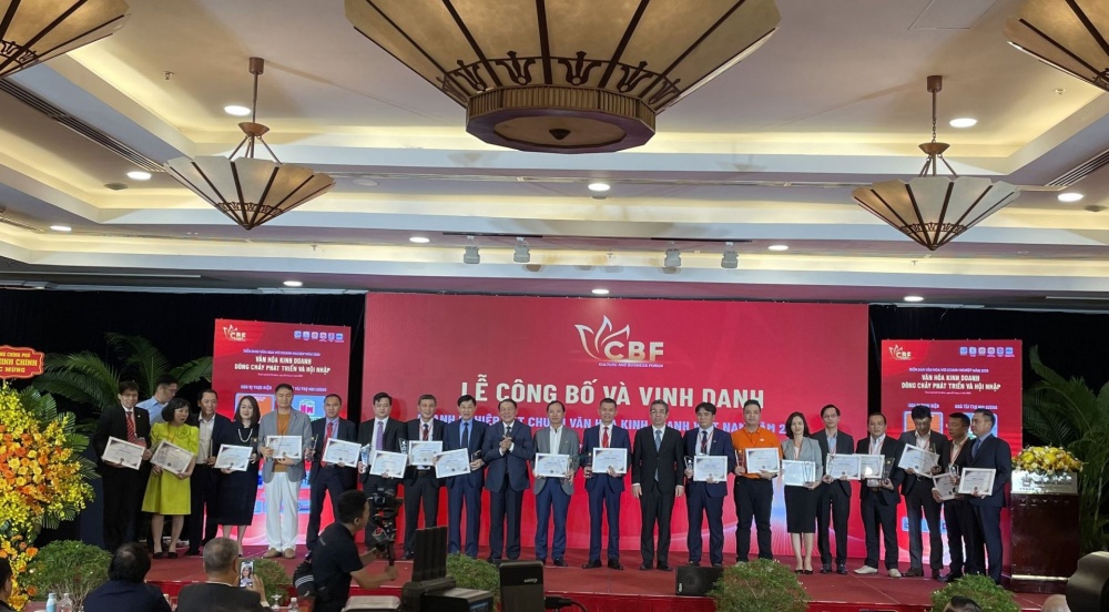 20 doanh nghiệp vinh dự nhận danh hiệu “Doanh nghiệp đạt chuẩn văn hóa kinh doanh Việt Nam” năm 2023 20 doanh nghiệp vinh dự nhận danh hiệu “Doanh nghiệp đạt chuẩn văn hóa kinh doanh Việt Nam” năm 2023