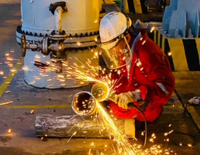 Nét đẹp lao động ngành dầu khí- Ảnh 4. Nét đẹp lao động ngành dầu khí- Ảnh 4.
