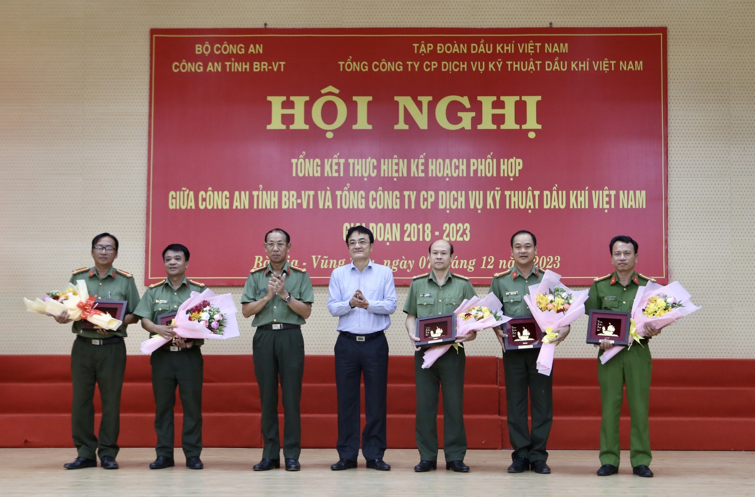 Công an tỉnh BR-VT và PTSC triển khai hiệu quả công tác an ninh trật tự Công an tỉnh BR-VT và PTSC phối hợp triển khai hiệu quả công tác bảo vệ an ninh, an toàn Dầu khí