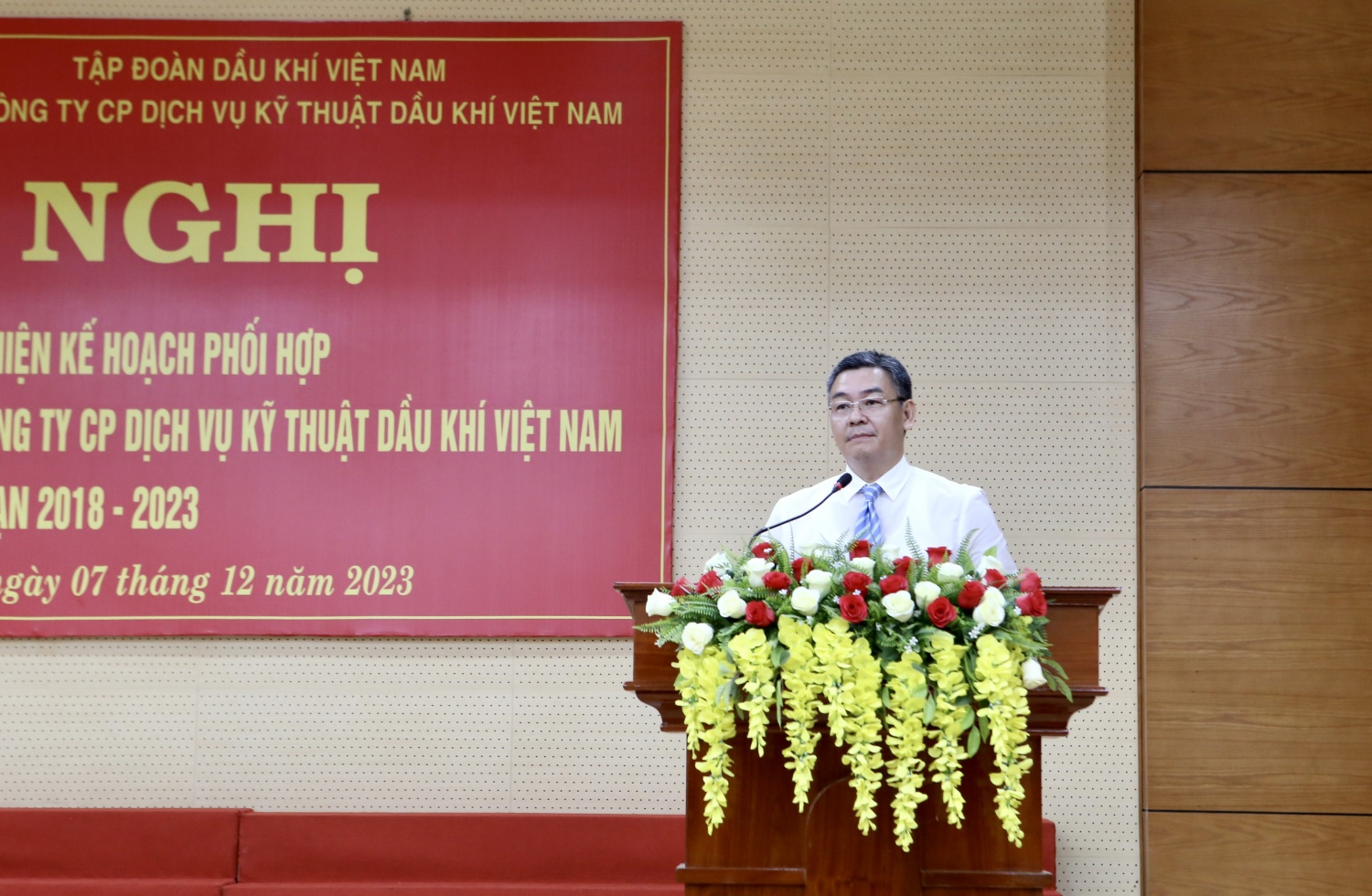 Công an tỉnh BR-VT và PTSC phối hợp triển khai hiệu quả công tác bảo vệ an ninh, an toàn Dầu khí Công an tỉnh BR-VT và PTSC phối hợp triển khai hiệu quả công tác bảo vệ an ninh, an toàn Dầu khí
