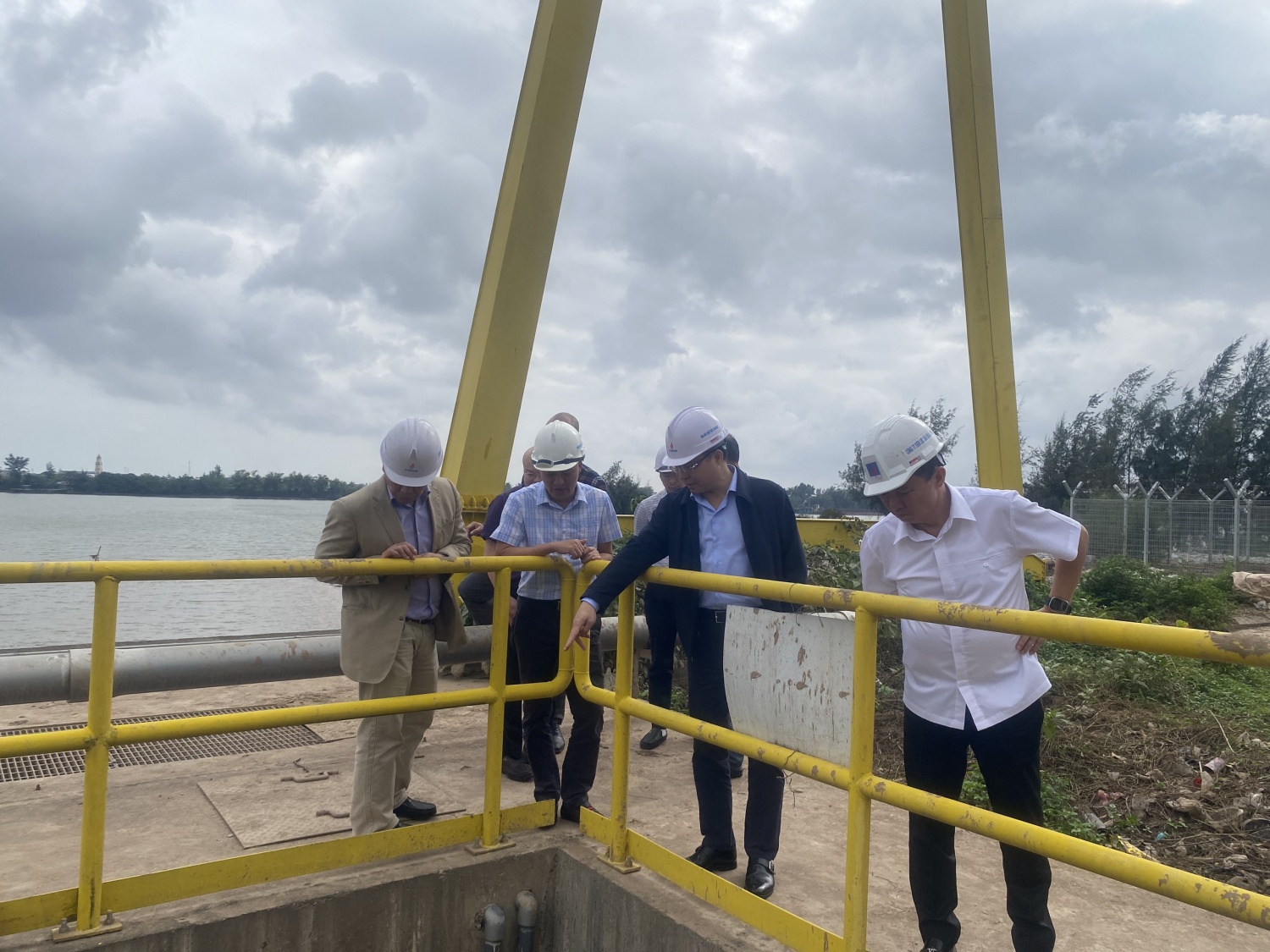 Tổng giám đốc Petrovietnam Lê Mạnh Hùng kiểm tra công tác vận hành NMNĐ Thái Bình 2 ngay trong ngày nghỉ Tổng Giám đốc Petrovietnam Lê Mạnh Hùng kiểm tra công tác vận hành NMNĐ Thái Bình 2