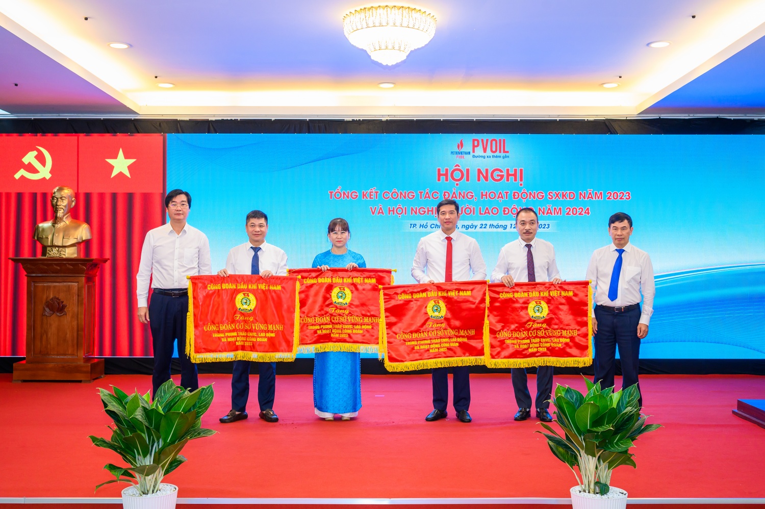 Năm 2023, PVOIL đạt mốc sản lượng mục tiêu của năm 2025 Năm 2023, PVOIL đạt mốc sản lượng mục tiêu của năm 2025