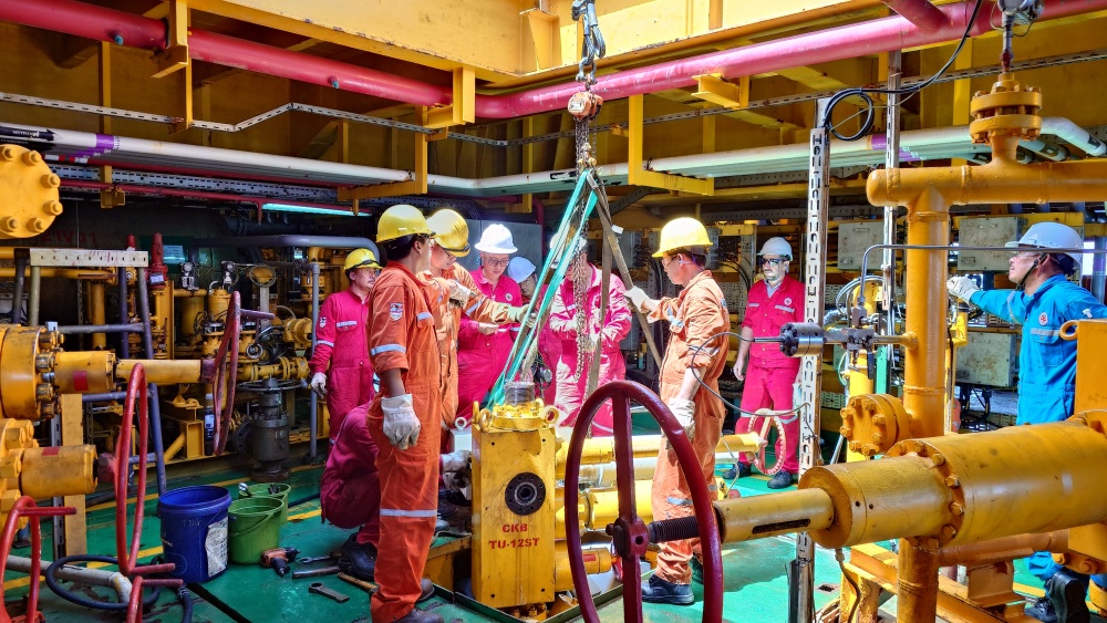 09-LAT-AB-0001-09: Lắp đặt WellHead BKTNG. 09-LAT-AB-0001-09: Lắp đặt WellHead BKTNG.