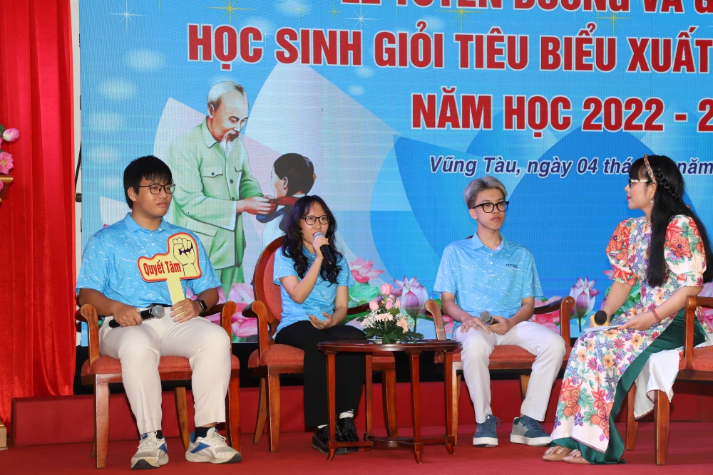 Tác phẩm dự thi 