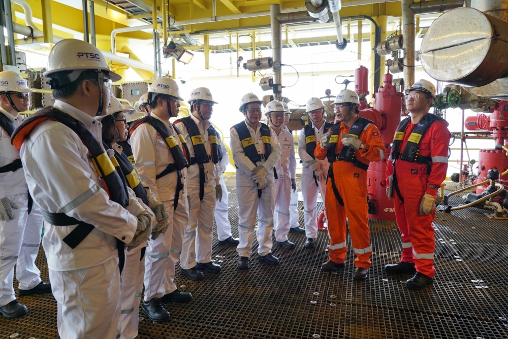 Tác phẩm dự thi 'Petrovietnam trong tôi': Các ảnh đơn của tác giả Lê Đăng Thanh (PVEP) Tác phẩm dự thi 'Petrovietnam trong tôi': Các ảnh đơn của tác giả Lê Đăng Thanh (PVEP)